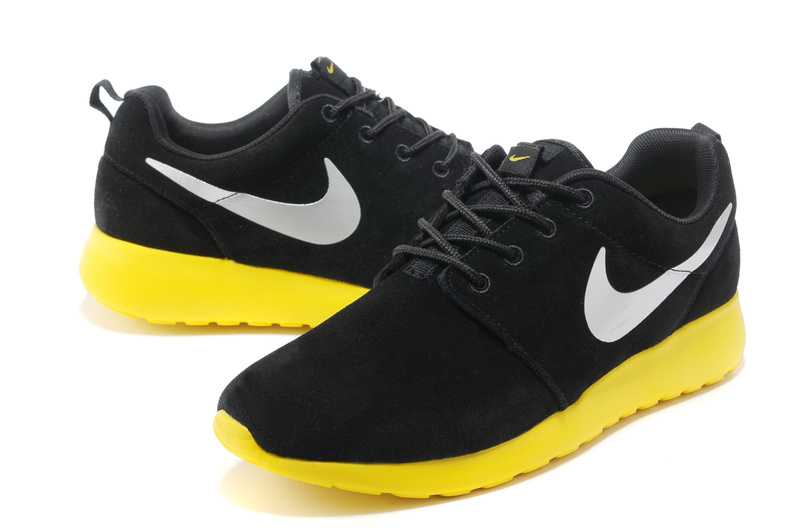 nike roshe run 2012 de la Chine moins cher 2013 nike roshe run noir le plus populaire
